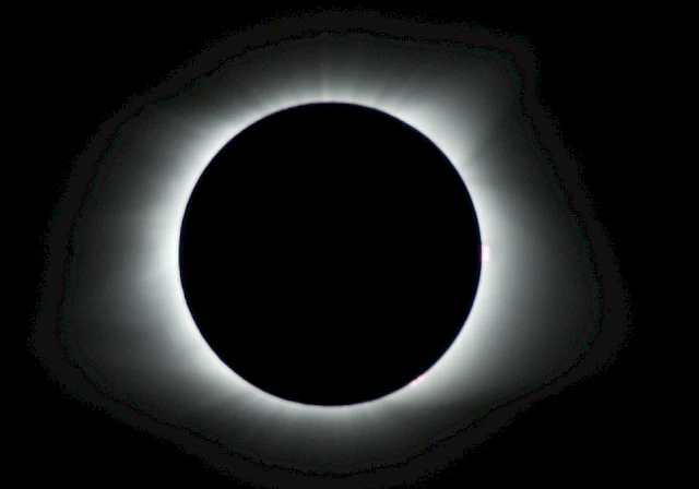 See You in the Dark - A More Detailed Field Report of a Darkroom Mediation at Tao Garden